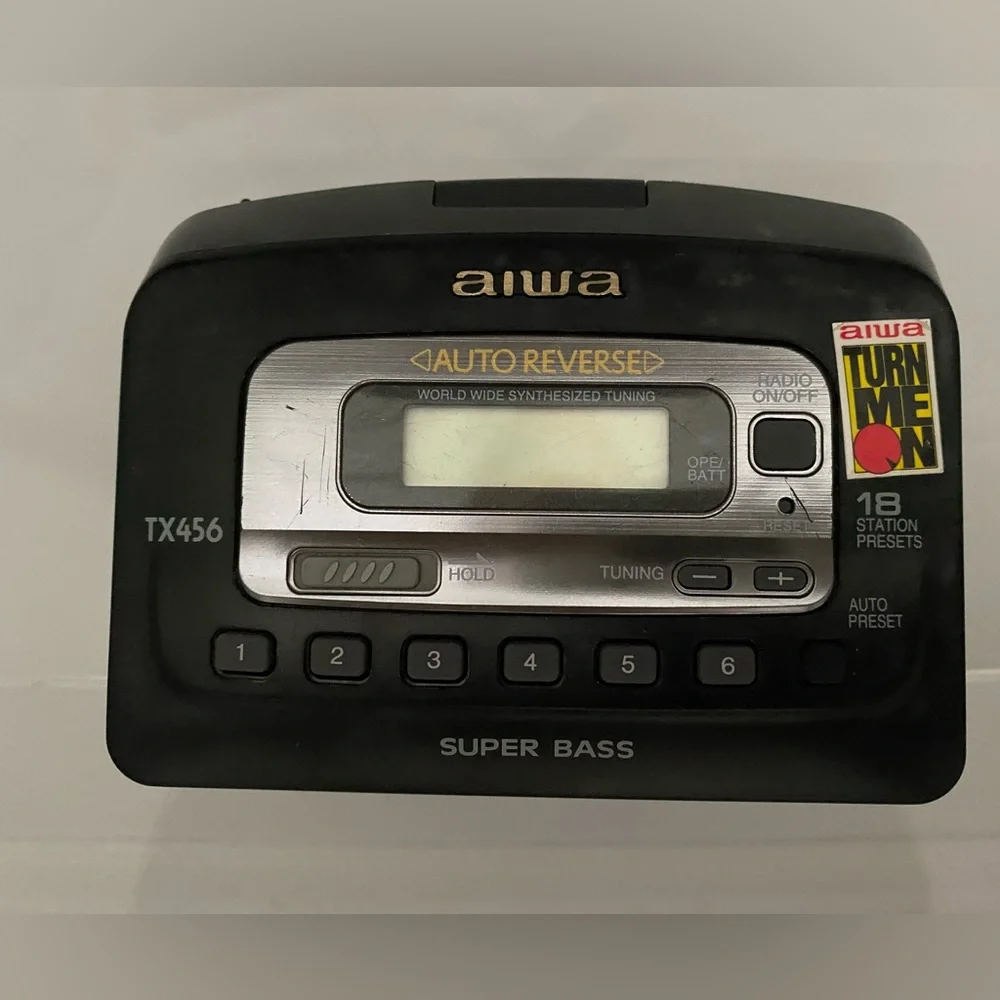 “Aiwa” Vintage TX-456 Walkman Type AM-FM Cassette Player